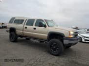 ✅ 2006 Chevrolet Silverado 2500HD LT1 • VIN: 1GCHK23D86F200833 • Lot: 46864485. Wystawiony na Copart z przebiegiem 153 783 mil. Bezpłatny archiwum sprzedaży aukcyjnych z USA i szczegółowy raport historii pojazdu na DreamBid. Zdjęcie 4.
