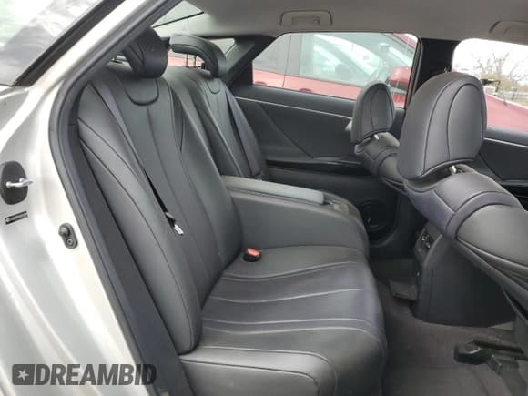 ✅ 2019 Toyota Mirai • VIN: JTDBVRBD5KA006484 • Lot: 38731574. Listed on Copart with 91,308 mi. Free auction sales archive from the USA and detailed vehicle history report at DreamBid. Image 10.