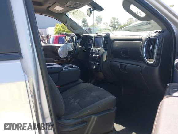 ✅ 2021 Chevrolet Silverado 1500 RST • VIN: 3GCUYEET4MG138815 • Lot: 42207861. Wystawiony na IAAI z przebiegiem 77 700 mil. Bezpłatny archiwum sprzedaży aukcyjnych z USA i szczegółowy raport historii pojazdu na DreamBid. Zdjęcie 5.