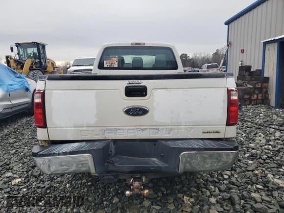 ✅ 2014 Ford F-250 XL • VIN: 1FT7W2A60EEB73720 • Lot: 87909895. Listed on Copart with 208,671 mi. Free auction sales archive from the USA and detailed vehicle history report at DreamBid. Image 6.