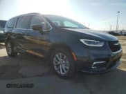 ✅ 2023 Chrysler Pacifica Touring L • VIN: 2C4RC3BG4PR605486 • Lot: 54338135. Wystawiony na Copart z przebiegiem 14 652 mil. Bezpłatny archiwum sprzedaży aukcyjnych z USA i szczegółowy raport historii pojazdu na DreamBid. Zdjęcie 4.