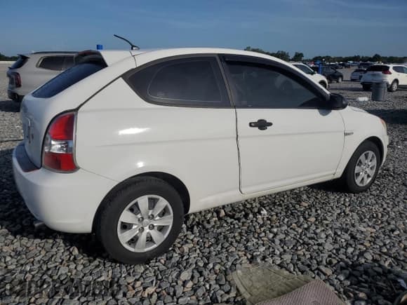 ✅ 2008 Hyundai Accent GS • VIN: KMHCM36C38U058172 • Лот: 63912715. Опубликован ранее на Copart с пробегом 60 314 миль. Бесплатный доступ к архиву аукционных продаж из США и подробный отчёт об истории автомобиля на DreamBid. Изображение 3.