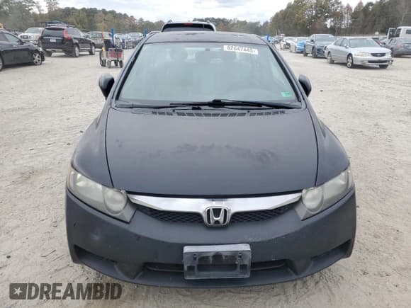 ✅ 2009 Honda Civic • VIN: JHMFA36239S009910 • Lot: 82647445. Wystawiony na Copart z przebiegiem 226 268 mil. Bezpłatny archiwum sprzedaży aukcyjnych z USA i szczegółowy raport historii pojazdu na DreamBid. Zdjęcie 5.