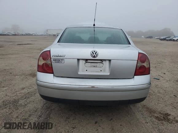 ✅ 2005 Volkswagen Passat GLS • VIN: WVWAD63B55E079331 • Lot: 67298135. Wystawiony na Copart z przebiegiem 187 514 mil. Bezpłatny archiwum sprzedaży aukcyjnych z USA i szczegółowy raport historii pojazdu na DreamBid. Zdjęcie 6.