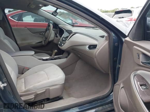 2020 Chevrolet Malibu LT with VIN 1G1ZD5ST7LF069326, listed as a IAAI auction lot 43330026 with 154,090 mi miles and . Bid and sale history available at DreamBid. Image 5.