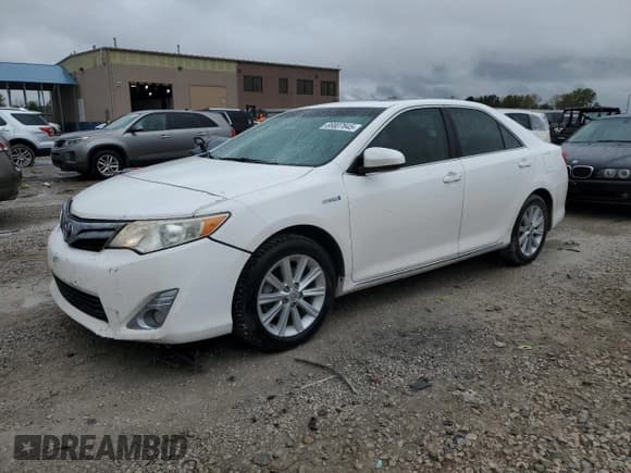 ✅ 2013 Toyota Camry XLE • VIN: 4T1BD1FK5DU079719 • Лот: 86807645. Опубликован ранее на Copart с пробегом 223 623 миль. Бесплатный доступ к архиву аукционных продаж из США и подробный отчёт об истории автомобиля на DreamBid. Изображение 1.