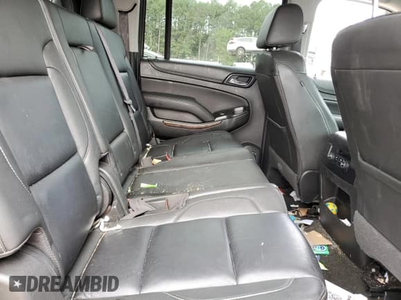 ✅ 2018 Chevrolet Suburban LT • VIN: 1GNSKHKC5JR148268 • Lot: 69778254. Wystawiony na Copart z przebiegiem 80 439 mil. Bezpłatny archiwum sprzedaży aukcyjnych z USA i szczegółowy raport historii pojazdu na DreamBid. Zdjęcie 11.