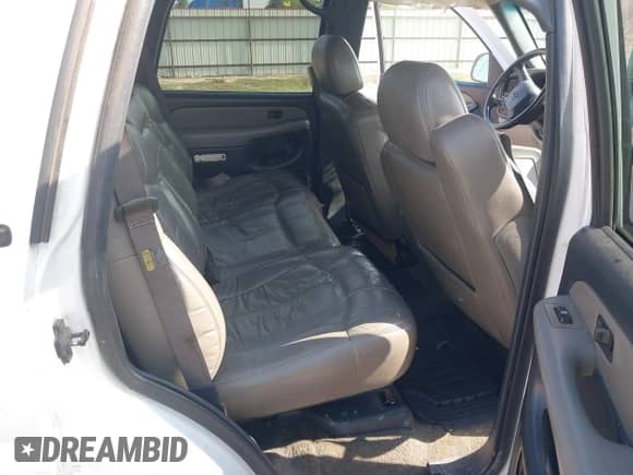 2002 Chevrolet Tahoe LS with VIN 1GNEC13Z22R147231, listed as a IAAI auction lot 42317819 with 227,904 mi miles and . Bid and sale history available at DreamBid. Image 8.