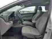 2019 Hyundai Elantra SEL с VIN 5NPD84LF6KH492086, выставлен на аукционе Copart как лот 81922745 с пробегом 27 049 миль миль и Списание • Salvage title. История ставок и продаж доступна на DreamBid. Изображение 7.