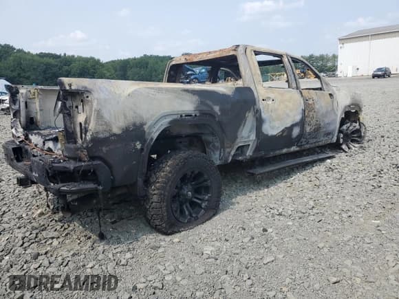 ✅ 2022 GMC Sierra 2500HD Denali • VIN: 1GT49REYXNF172146 • Lot: 67937355. Wystawiony na Copart z przebiegiem Nie podano. Bezpłatny archiwum sprzedaży aukcyjnych z USA i szczegółowy raport historii pojazdu na DreamBid. Zdjęcie 3.
