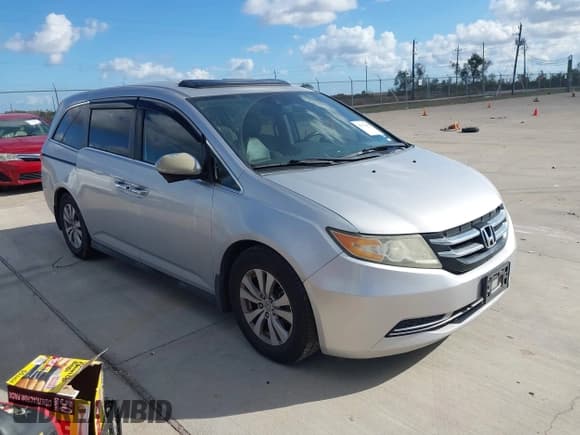 ✅ 2014 Honda Odyssey EX-L • VIN: 5FNRL5H68EB081780 • Lot: 43671968. Wystawiony na IAAI z przebiegiem 112 778 mil. Bezpłatny archiwum sprzedaży aukcyjnych z USA i szczegółowy raport historii pojazdu na DreamBid. Zdjęcie 1.