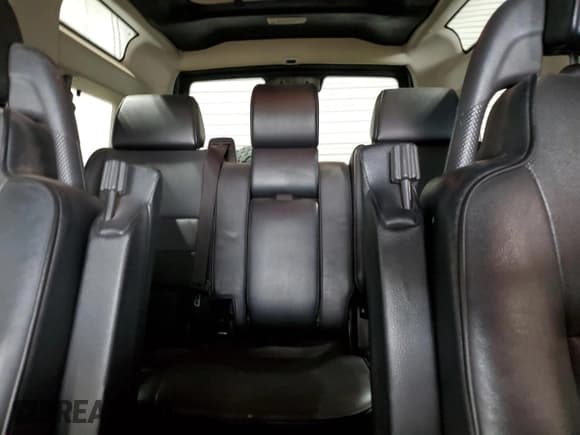 ✅ 2004 Land Rover Discovery SE • VIN: SALTY19404A843478 • Лот: 90023555. Опубликован ранее на Copart с пробегом 141 054 миль. Бесплатный доступ к архиву аукционных продаж из США и подробный отчёт об истории автомобиля на DreamBid. Изображение 10.