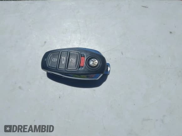 ✅ 2011 Volkswagen Touareg Sport • VIN: WVGFF9BP7BD007333 • Лот: 42748183. Опубликован ранее на IAAI с пробегом 131 324 миль. Бесплатный доступ к архиву аукционных продаж из США и подробный отчёт об истории автомобиля на DreamBid. Изображение 11.