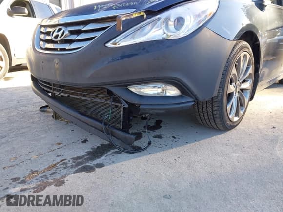 ✅ 2013 Hyundai Sonata Limited • VIN: 5NPEC4ACXDH579312 • Lot: 43390752. Listed on IAAI with 165,249 mi. Free auction sales archive from the USA and detailed vehicle history report at DreamBid. Image 6.