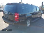 ✅ 2007 Chevrolet Suburban LT • VIN: 3GNFC16077G248080 • Lot: 41289912. Listed on IAAI with 129,622 mi. Free auction sales archive from the USA and detailed vehicle history report at DreamBid. Image 4.