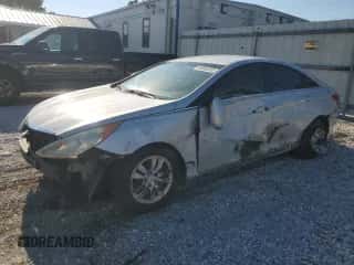 2011 Hyundai Sonata GLS z VIN 5NPEB4AC9BH073177, wystawiony jako Copart lot #69665355 z przebiegiem 166 095 mil mil oraz Szkoda całkowita • Salvage title. Historia ofert i sprzedaży dostępna na DreamBid. Obrazek 1.