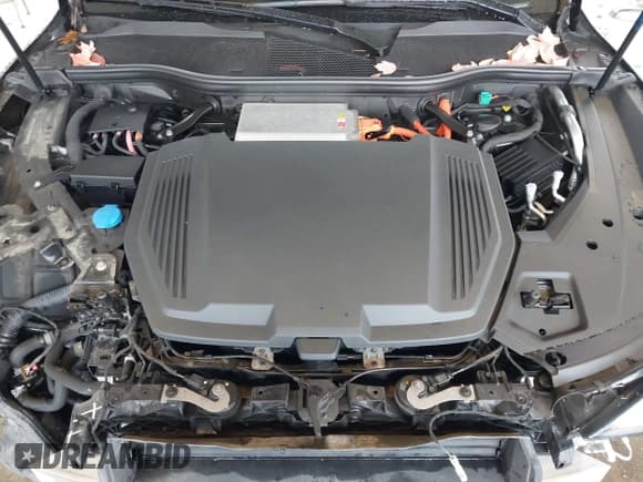 ✅ 2019 Audi e-tron Prestige • VIN: WA1VAAGE4KB006007 • Lot: 43886443. Wystawiony na IAAI z przebiegiem 40 764 mil. Bezpłatny archiwum sprzedaży aukcyjnych z USA i szczegółowy raport historii pojazdu na DreamBid. Zdjęcie 10.