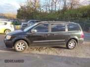 ✅ 2012 Chrysler Town & Country Touring L • VIN: 2C4RC1CG7CR143566 • Лот: 43695204. Опубликован ранее на IAAI с пробегом 231 787 миль. Бесплатный доступ к архиву аукционных продаж из США и подробный отчёт об истории автомобиля на DreamBid. Изображение 6.