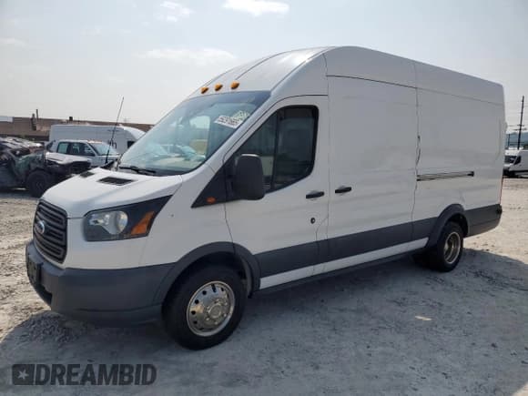 ✅ 2016 Ford Transit • VIN: 1FTBF4UG4GKB48687 • Лот: 59291665. Опубликован ранее на Copart с пробегом 110 363 миль. Бесплатный доступ к архиву аукционных продаж из США и подробный отчёт об истории автомобиля на DreamBid. Изображение 1.