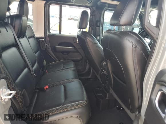 ✅ 2022 Jeep Wrangler Unlimited Sahara Altitude • VIN: 1C4HJXEG8NW246099 • Lot: 63235095. Listed on Copart with 48,167 mi. Free auction sales archive from the USA and detailed vehicle history report at DreamBid. Image 10.