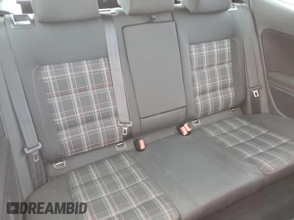 ✅ 2011 Volkswagen Golf GTI w/Sunroof • VIN: WVWEV7AJ0BW033362 • Lot: 67966585. Listed on Copart with 171,494 mi. Free auction sales archive from the USA and detailed vehicle history report at DreamBid. Image 10.