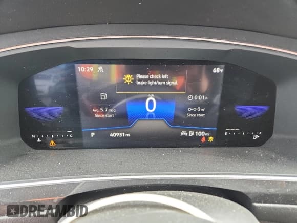 ✅ 2022 Volkswagen Tiguan S • VIN: 3VV0B7AX2NM123058 • Lot: 69807555. Wystawiony na Copart z przebiegiem 40 931 mil. Bezpłatny archiwum sprzedaży aukcyjnych z USA i szczegółowy raport historii pojazdu na DreamBid. Zdjęcie 9.