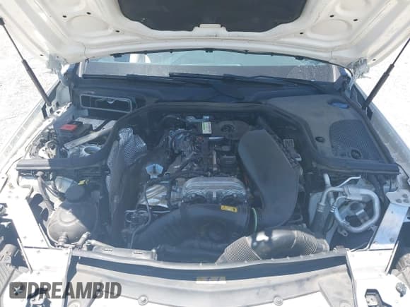 ✅ 2022 Mercedes-Benz E 350 • VIN: W1KZF8DB8NB049335 • Lot: 42796570. Wystawiony na IAAI z przebiegiem 39 328 mil. Bezpłatny archiwum sprzedaży aukcyjnych z USA i szczegółowy raport historii pojazdu na DreamBid. Zdjęcie 10.