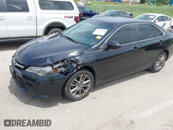✅ 2017 Toyota Camry LE • VIN: 4T1BF1FK8HU737310 • Lot: 42561716. Listed on IAAI with 222,222 mi. Free auction sales archive from the USA and detailed vehicle history report at DreamBid. Image 2.