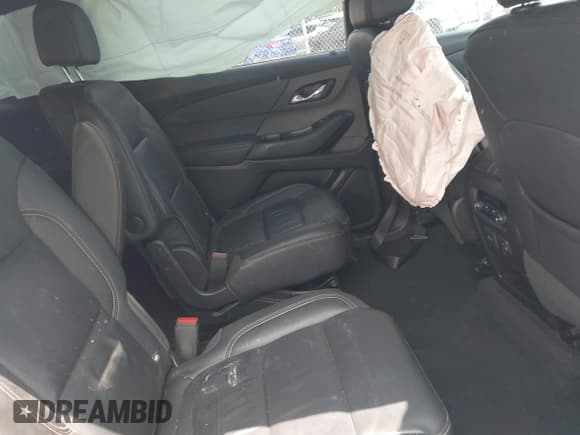 ✅ 2022 Chevrolet Traverse LT • VIN: 1GNERHKW4NJ142792 • Lot: 42368038. Wystawiony na IAAI z przebiegiem 38 203 mil. Bezpłatny archiwum sprzedaży aukcyjnych z USA i szczegółowy raport historii pojazdu na DreamBid. Zdjęcie 8.