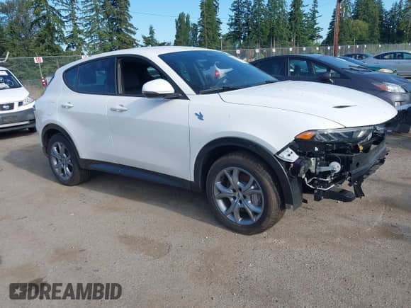 2024 Dodge Hornet R/T z VIN ZACPDFCWXR3A33544, wystawiony jako IAAI lot #42399881 z przebiegiem 2 027 mil mil oraz . Historia ofert i sprzedaży dostępna na DreamBid. Obrazek 1.