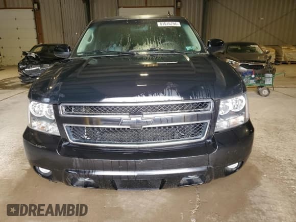 ✅ 2013 Chevrolet Suburban LT • VIN: 1GNSKJE76DR212148 • Lot: 81515794. Wystawiony na Copart z przebiegiem 186 879 mil. Bezpłatny archiwum sprzedaży aukcyjnych z USA i szczegółowy raport historii pojazdu na DreamBid. Zdjęcie 5.