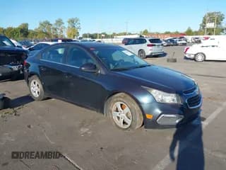 ✅ 2016 Chevrolet Cruze LT • VIN: 1G1PE5SB9G7152204 • Лот: 43515304. Опубликован ранее на IAAI с пробегом 149 001 миль. Бесплатный доступ к архиву аукционных продаж из США и подробный отчёт об истории автомобиля на DreamBid. Изображение 1.