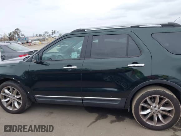 ✅ 2013 Ford Explorer XLT • VIN: 1FM5K7D82DGA45717 • Lot: 41740237. Wystawiony na IAAI z przebiegiem 162 443 mil. Bezpłatny archiwum sprzedaży aukcyjnych z USA i szczegółowy raport historii pojazdu na DreamBid. Zdjęcie 15.