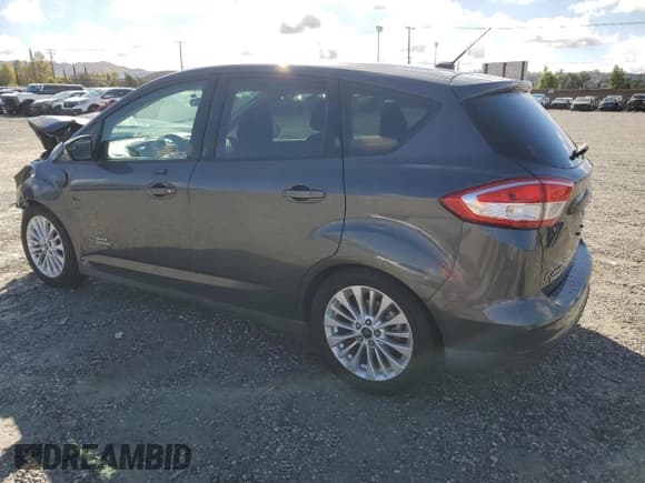 ✅ 2017 Ford C-Max SE • VIN: 1FADP5EUXHL104811 • Lot: 82498685. Wystawiony na Copart z przebiegiem 158 124 mil. Bezpłatny archiwum sprzedaży aukcyjnych z USA i szczegółowy raport historii pojazdu na DreamBid. Zdjęcie 2.