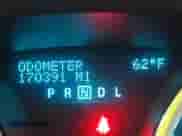 2009 Chevrolet Traverse LS z VIN 1GNER13D29S116308, wystawiony jako IAAI lot #42288226 z przebiegiem 170 391 mil mil oraz . Historia ofert i sprzedaży dostępna na DreamBid. Obrazek 15.