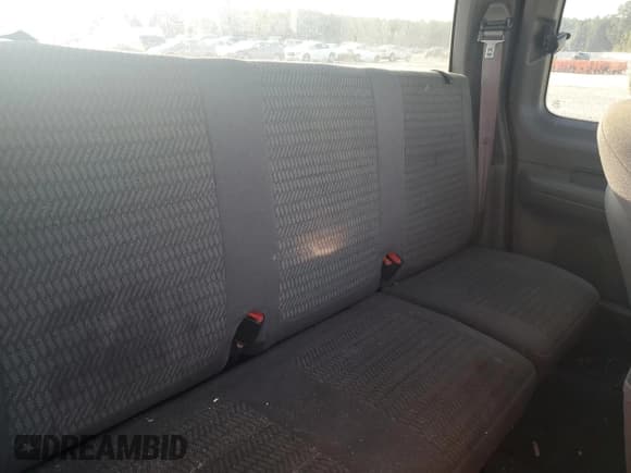 ✅ 2001 Ford F-150 XL • VIN: 2FTRX07LX1CA30894 • Лот: 74761224. Опубликован ранее на Copart с пробегом Не указан. Бесплатный доступ к архиву аукционных продаж из США и подробный отчёт об истории автомобиля на DreamBid. Изображение 10.