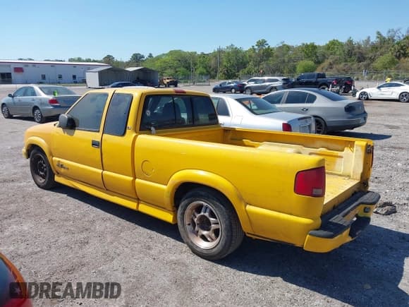 ✅ 2003 Chevrolet S-10 LS • VIN: 1GCCS19X038250518 • Лот: 41874544. Опубликован ранее на IAAI с пробегом Не указан. Бесплатный доступ к архиву аукционных продаж из США и подробный отчёт об истории автомобиля на DreamBid. Изображение 3.