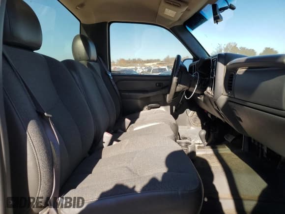 ✅ 2005 Chevrolet Silverado 1500 Z71 • VIN: 1GCEK14T05Z323428 • Лот: 84208324. Опубликован ранее на Copart с пробегом 143 828 миль. Бесплатный доступ к архиву аукционных продаж из США и подробный отчёт об истории автомобиля на DreamBid. Изображение 10.