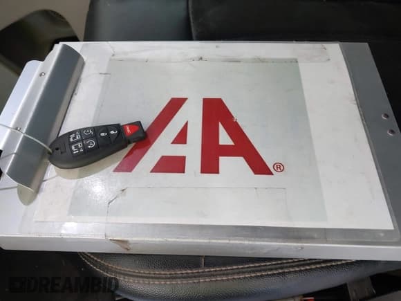 ✅ 2016 Dodge Grand Caravan SXT • VIN: 2C4RDGCG8GR279114 • Lot: 43400562. Listed on IAAI with 130,331 mi. Free auction sales archive from the USA and detailed vehicle history report at DreamBid. Image 11.