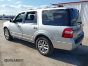 ✅ 2017 Ford Expedition Limited • VIN: 1FMJU2AT7HEA23895 • Lot: 43062670. Wystawiony na IAAI z przebiegiem 111 403 mil. Bezpłatny archiwum sprzedaży aukcyjnych z USA i szczegółowy raport historii pojazdu na DreamBid. Zdjęcie 3.