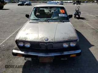 ✅ 1988 BMW 5 Series 528e • VIN: WBADK8302J9901564 • Lot: 81766344. Wystawiony na Copart z przebiegiem 177 748 mil. Bezpłatny archiwum sprzedaży aukcyjnych z USA i szczegółowy raport historii pojazdu na DreamBid. Zdjęcie 5.