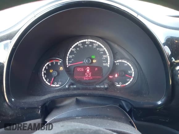 ✅ 2015 Volkswagen Beetle Fleet Edition • VIN: 3VWF17AT9FM627923 • Lot: 41814791. Listed on IAAI with 94,647 mi. Free auction sales archive from the USA and detailed vehicle history report at DreamBid. Image 7.