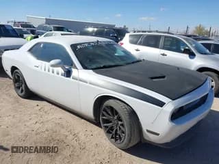 ✅ 2012 Dodge Challenger SXT • VIN: 2C3CDYAG8CH268424 • Lot: 41370267. Wystawiony na IAAI z przebiegiem 201 094 mil. Bezpłatny archiwum sprzedaży aukcyjnych z USA i szczegółowy raport historii pojazdu na DreamBid. Zdjęcie 1.