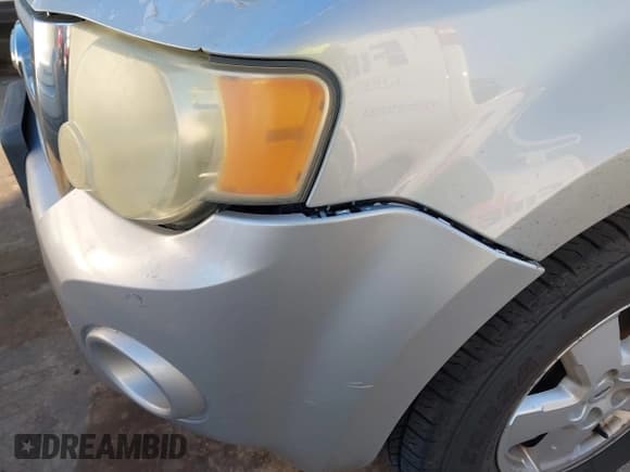 ✅ 2008 Ford Escape XLT • VIN: 1FMCU93158KC97952 • Lot: 43873484. Listed on IAAI with 221,676 mi. Free auction sales archive from the USA and detailed vehicle history report at DreamBid. Image 12.