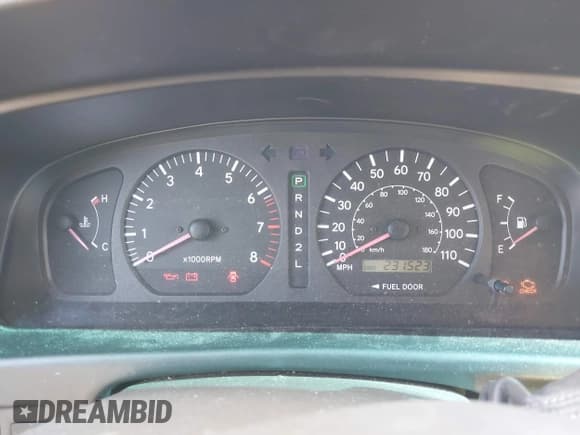 ✅ 1998 Toyota Sienna LE • VIN: 4T3ZF13C3WU037100 • Lot: 43176781. Wystawiony na IAAI z przebiegiem 231 523 mil. Bezpłatny archiwum sprzedaży aukcyjnych z USA i szczegółowy raport historii pojazdu na DreamBid. Zdjęcie 7.