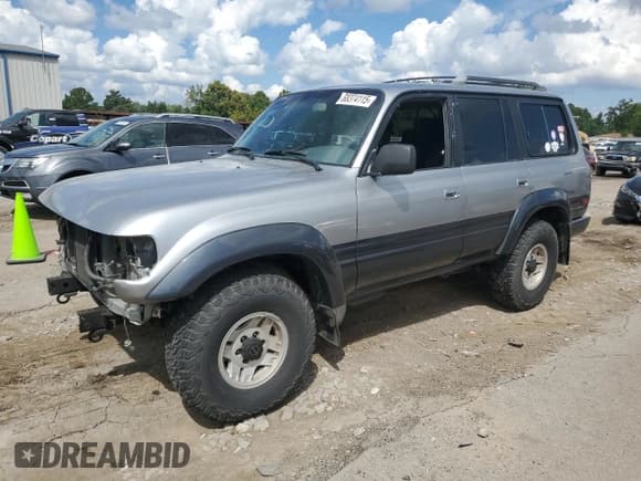 ✅ 1991 Toyota Land Cruiser • VIN: JT3FJ80W0M0031267 • Lot: 68374115. Listed on Copart with 359,346 mi. Free auction sales archive from the USA and detailed vehicle history report at DreamBid. Image 1.