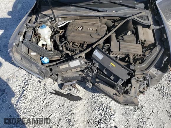 ✅ 2017 Volkswagen Passat SE • VIN: 1VWBT7A36HC037515 • Lot: 92909815. Wystawiony na Copart z przebiegiem 109 578 mil. Bezpłatny archiwum sprzedaży aukcyjnych z USA i szczegółowy raport historii pojazdu na DreamBid. Zdjęcie 11.