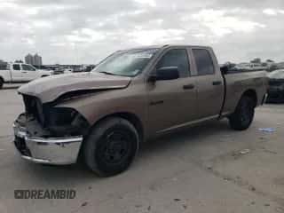 2010 Dodge 1500 ST с VIN 1D7RB1GP0AS237755, выставлен на аукционе Copart как лот 84803984 с пробегом 139 308 миль миль и Списание • Salvage title. История ставок и продаж доступна на DreamBid. Изображение 1.