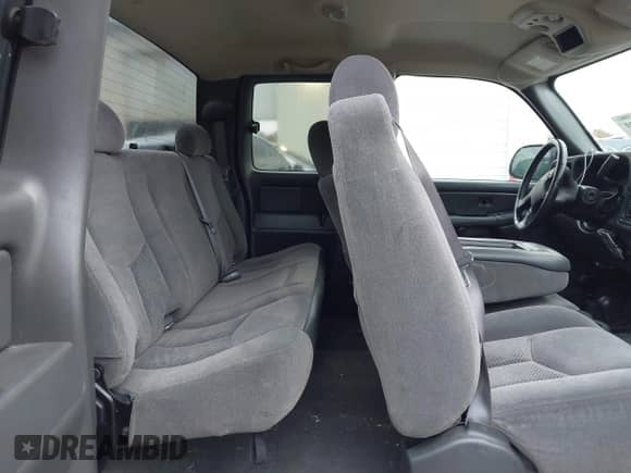 2007 Chevrolet Silverado 1500 с VIN 2GCEK19Z071121245, выставлен на аукционе IAAI как лот 43574939 с пробегом 155 775 миль миль и . История ставок и продаж доступна на DreamBid. Изображение 8.