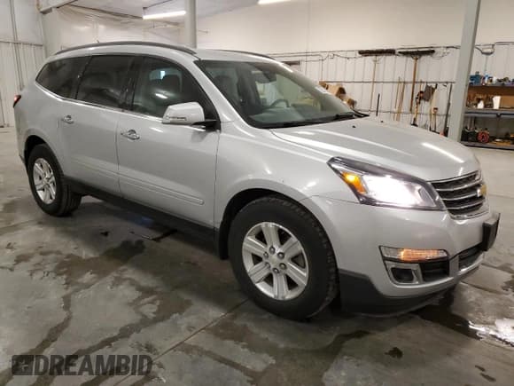 ✅ 2014 Chevrolet Traverse LT • VIN: 1GNKRHKDXEJ118112 • Lot: 72257894. Wystawiony na Copart z przebiegiem 116 909 mil. Bezpłatny archiwum sprzedaży aukcyjnych z USA i szczegółowy raport historii pojazdu na DreamBid. Zdjęcie 4.